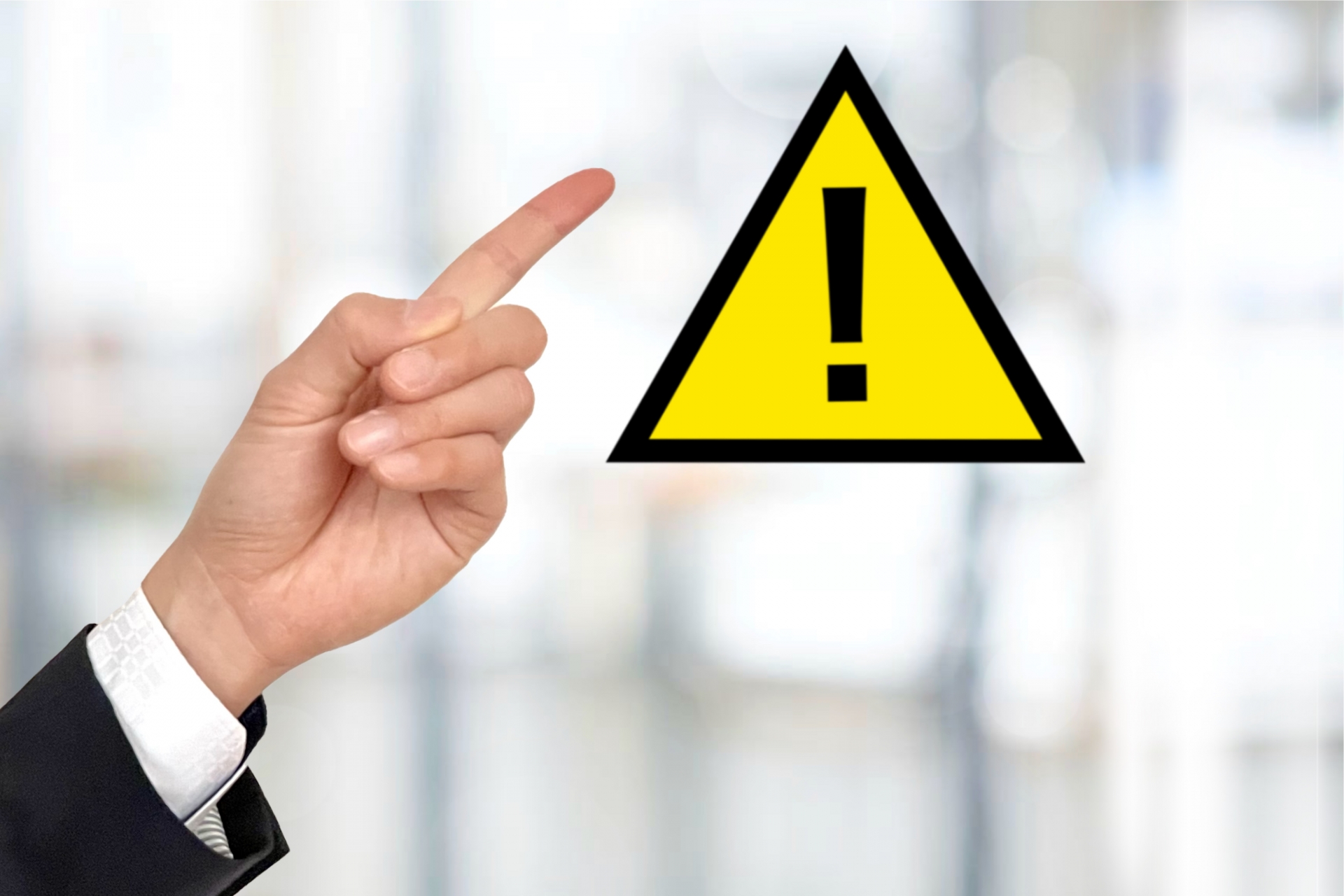 エクセルで顧客管理する際の4つの注意点