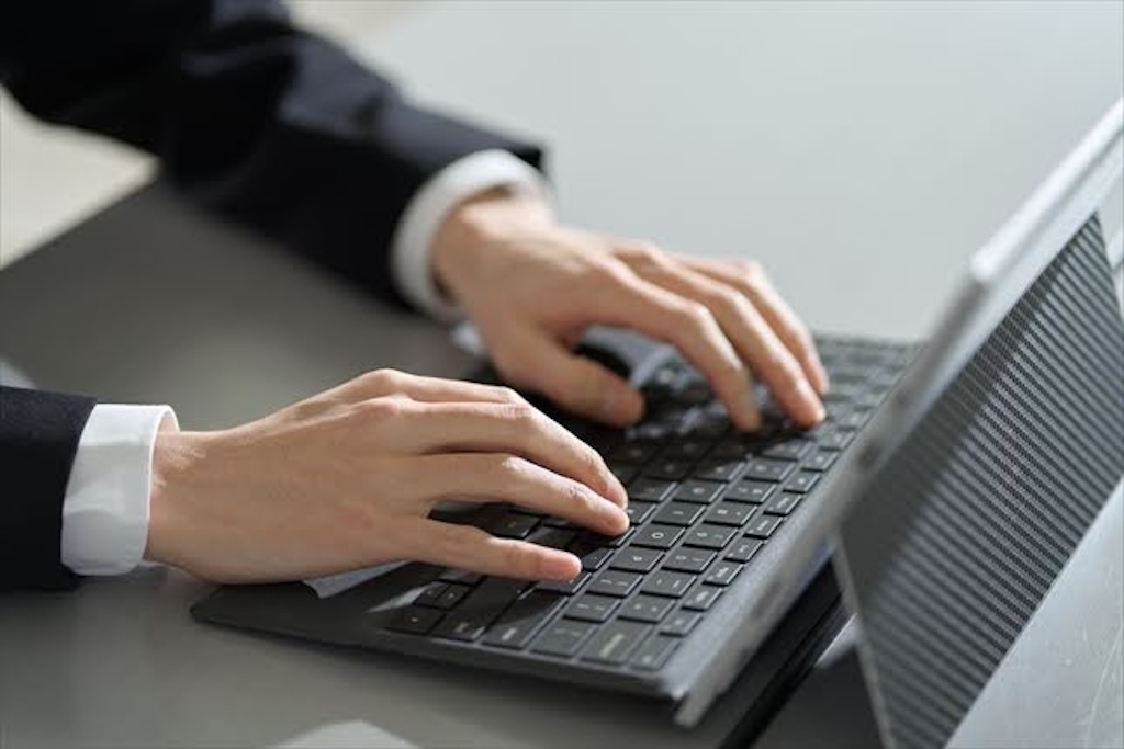 Excelの共有を解除する方法