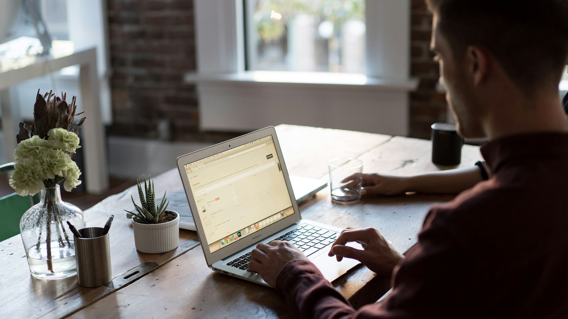 kintone(キントーン)の添付ファイルを効率よく活用する方法